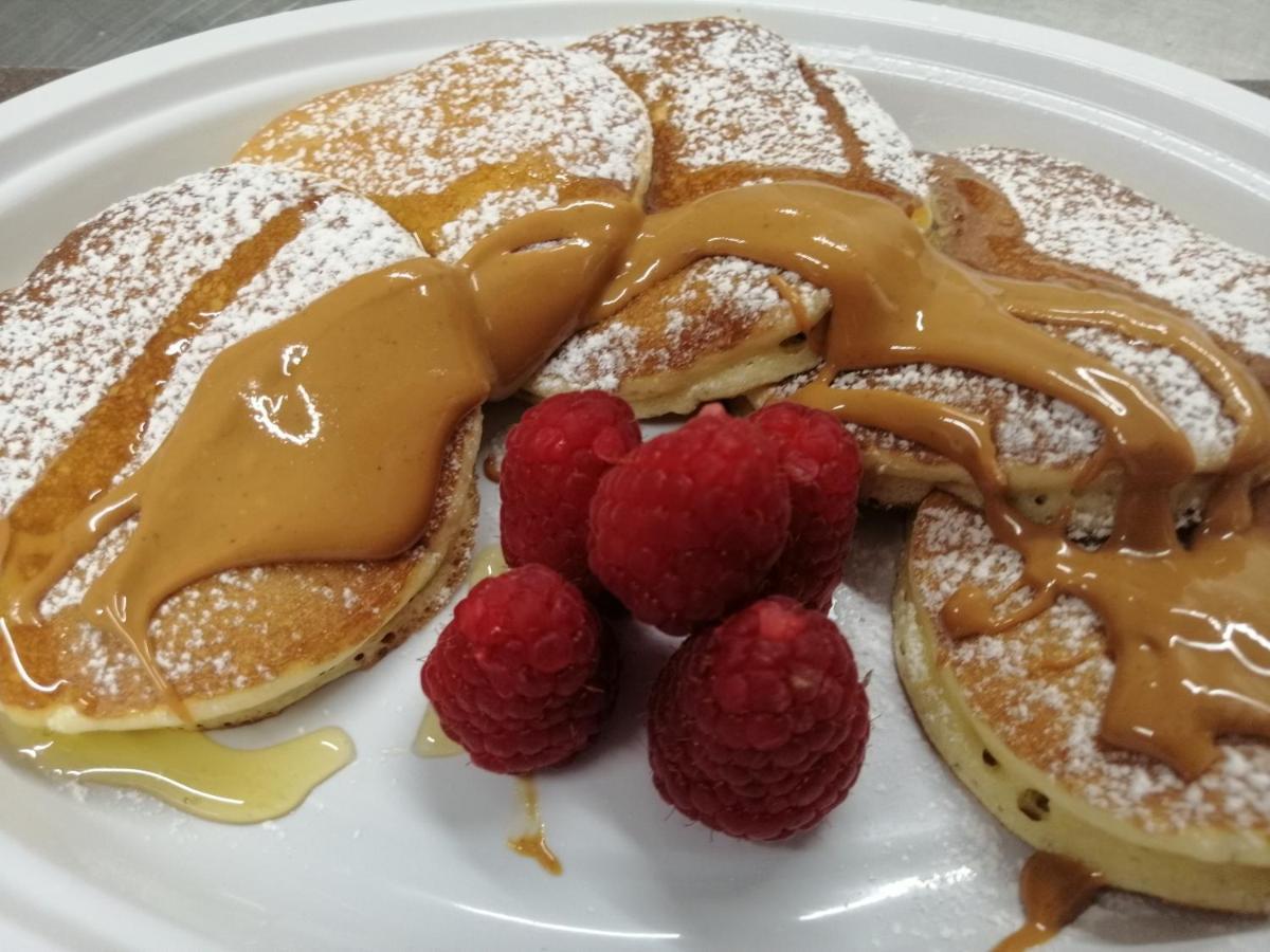 California Pastry Hotel Червия Экстерьер фото