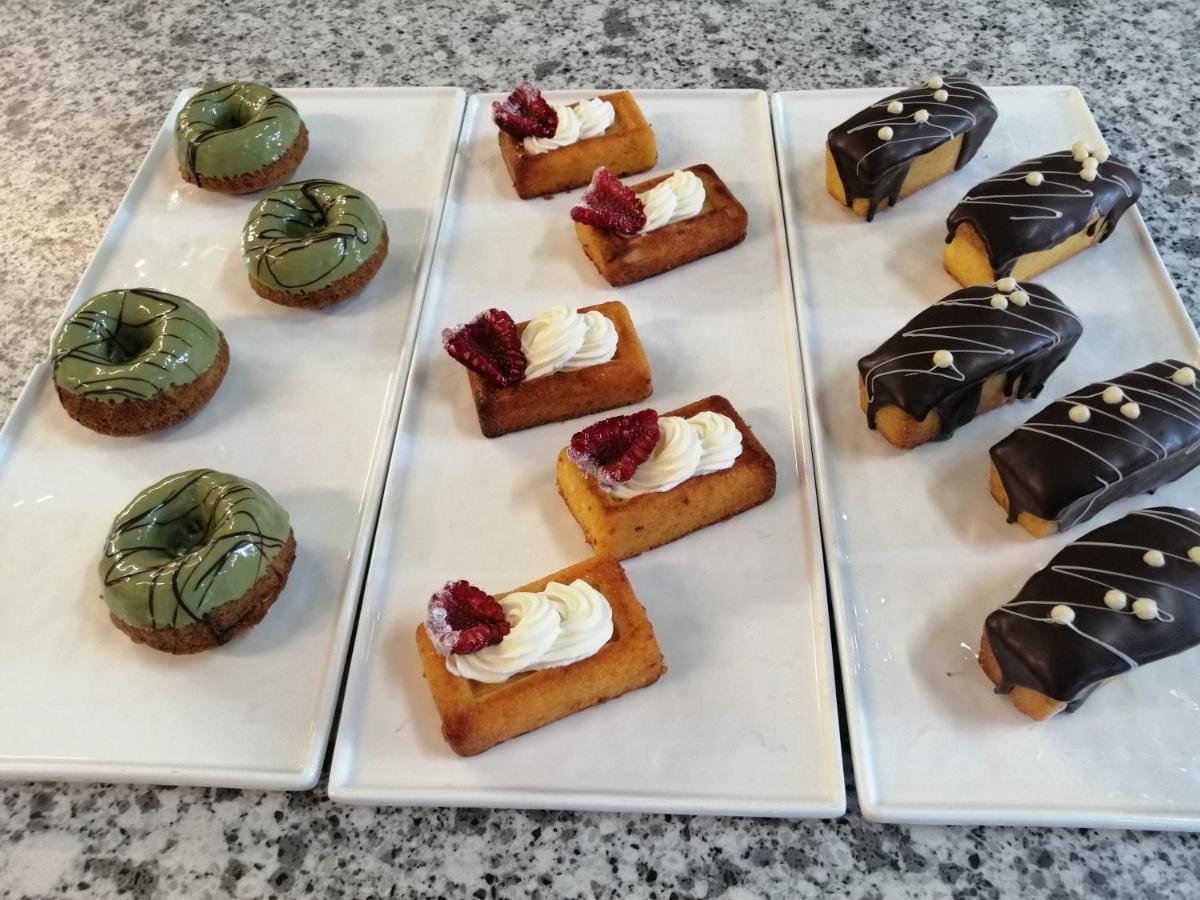 California Pastry Hotel Червия Экстерьер фото