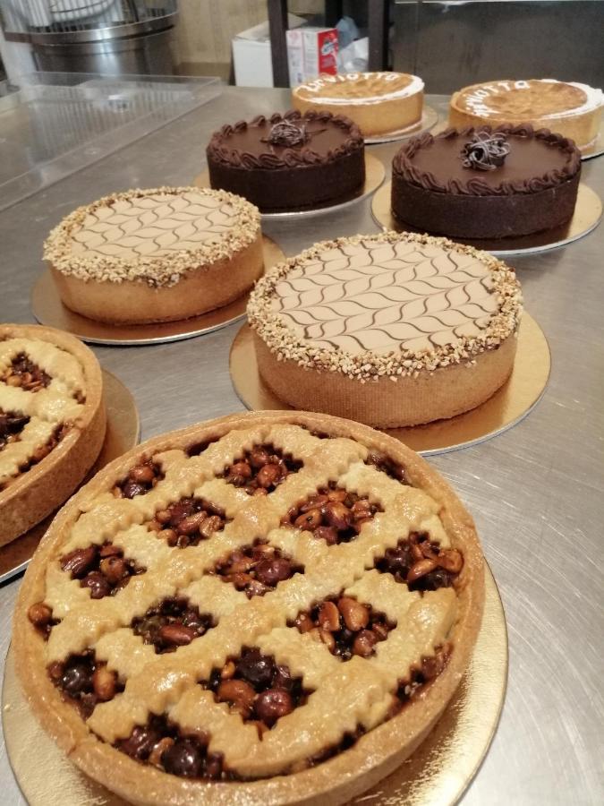 California Pastry Hotel Червия Экстерьер фото