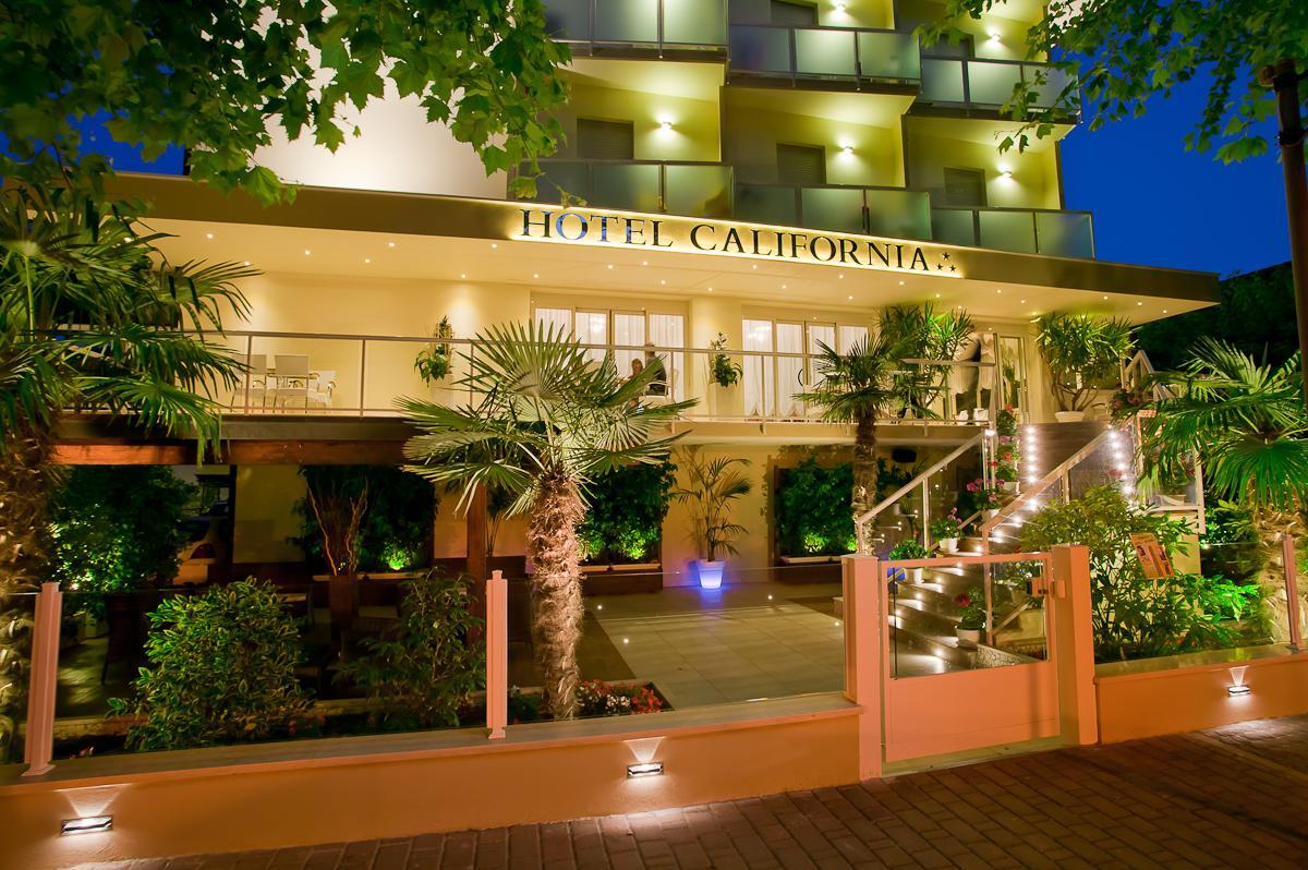 California Pastry Hotel Червия Экстерьер фото